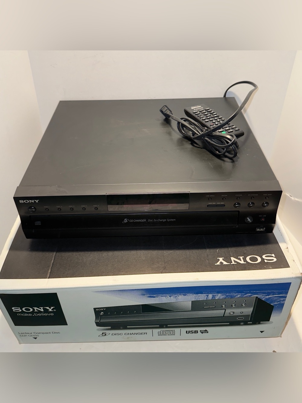Sony CDP-CE500 5 Disc CD Changer Player with Remote & Box Bundle Tested Working